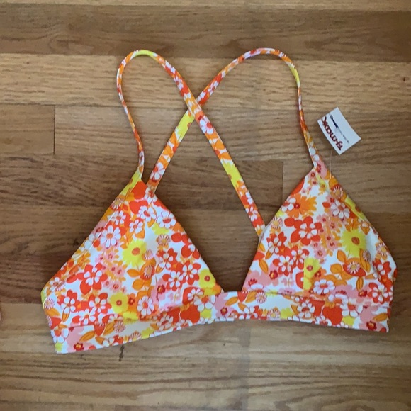 Aerie Large Triangle Bikini Top NEW - Picture 3 of 5